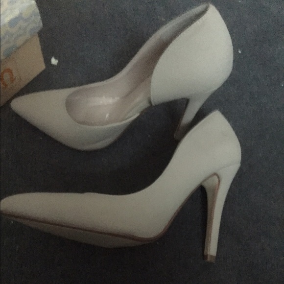 Charlotte Russe Heels - Picture 2 of 3