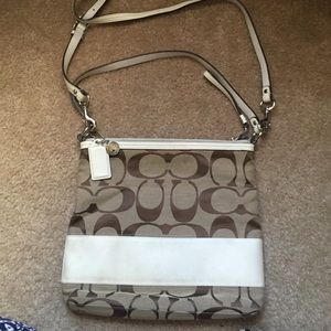 Cross body Coach Bag!
