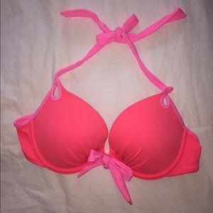 Victoria's Secret bombshell bikini top