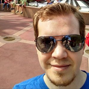 Meet your Posher, Chris