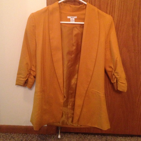 Mustard yellow Bar III open blazer