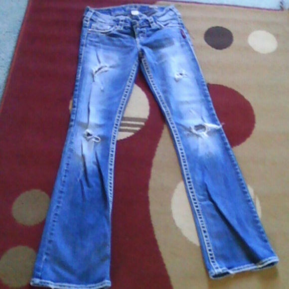 Sold - Picture 2 of 4