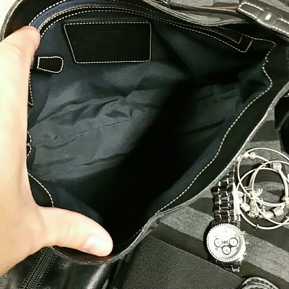 Cute Authentic Coach Mini - Picture 3 of 5