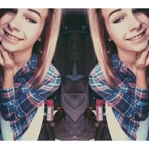 Meet your Posher, Alexandra