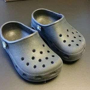Toddler crocs