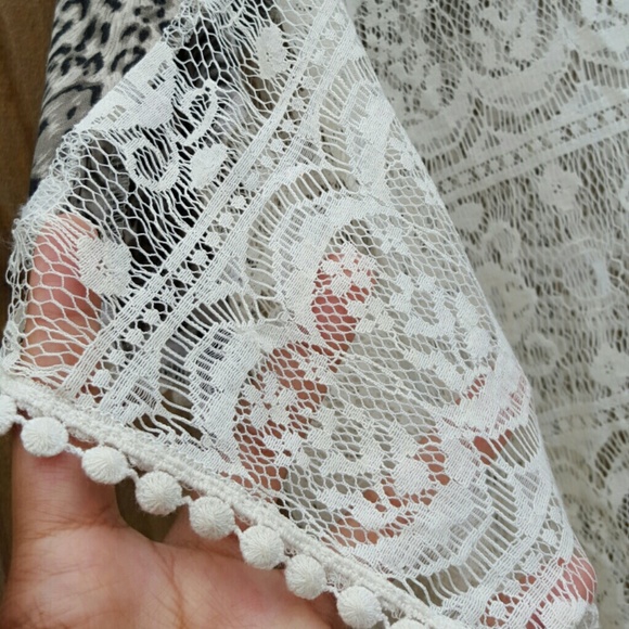 👄Wet seal crochet high low top👄 - Picture 4 of 5