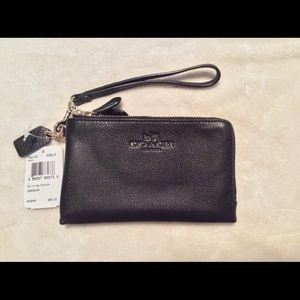 🎁 💢 COACH double zip wristlet - brand new 💢🎁