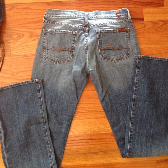 7 for all man kind boot cut light denim. Size 28