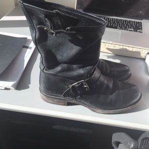 Black Frye Veronica short boot size 9