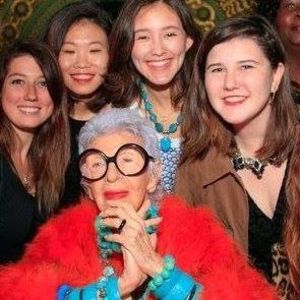 Meet your Posher, Abbey