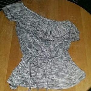 Off shoulder top!