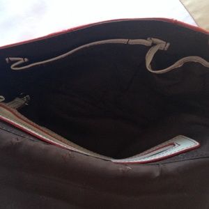 Kenneth Cole Bags - š„SALEš„Kenneth Cole shoulder bag Kenneth Cole Bags - š„SALEš„Kenneth Cole shoulder bag