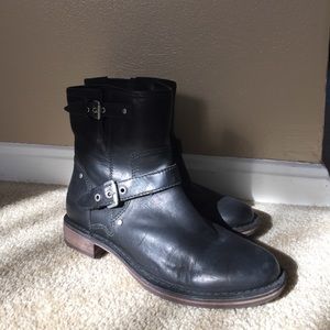 Authentic leather Ugg Moto boots
