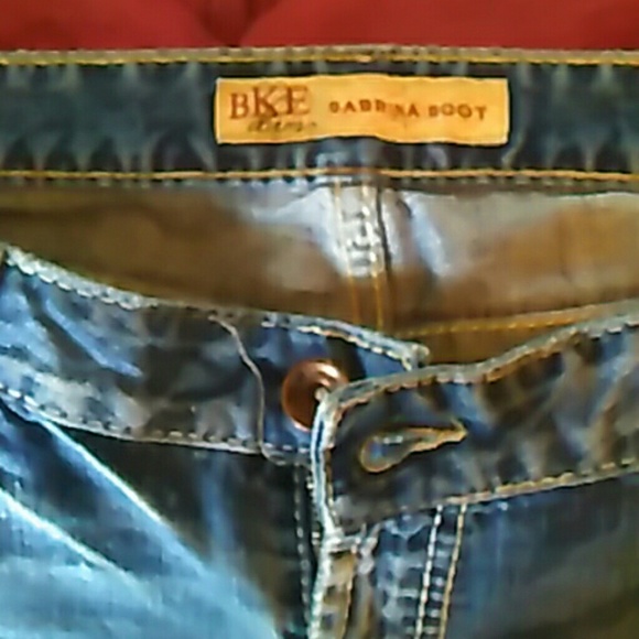 Very Sexy and Gently worn - Picture 2 of 4