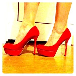 Red heels in great condition