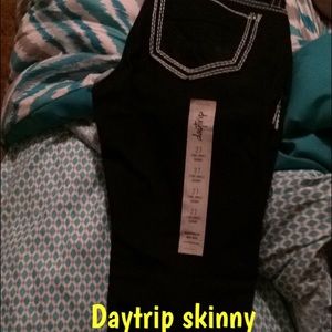 Size 27 Daytrip Skinny Jeans! New with Tags!