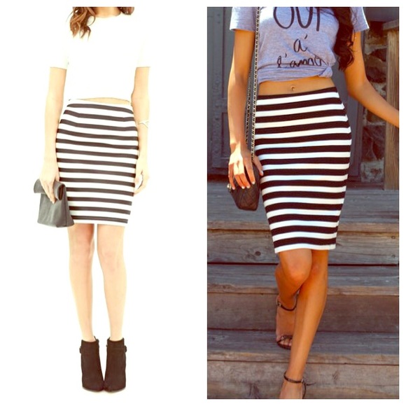 Forever 21 XXI Gray & White Striped Mini Skirt