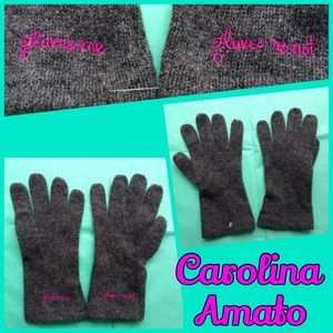 🆕CAROLINA AMATO "GLOVES ME" "GLOVES ME NOT"