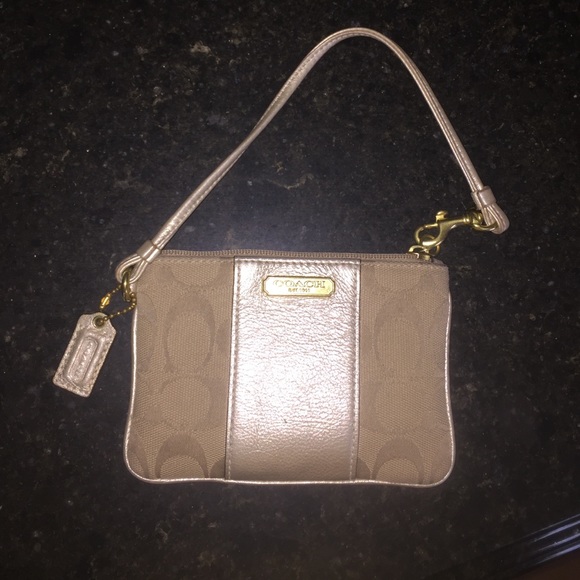 COACH WRISTLET - Picture 1 of 2