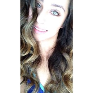 Meet your Posher, Vanessa