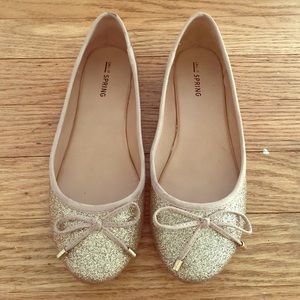 Size 6 Glitter Gold Ballet Flats