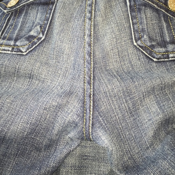 Rock & Republic flare jeans - Picture 2 of 2