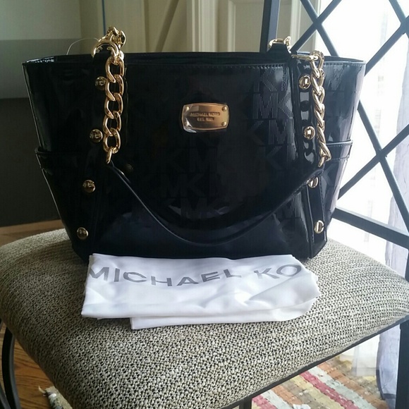 Michael Kors Handbags - ✋🚨 SOLD 💋NWT MK Delancy💋 LAST CHANCE