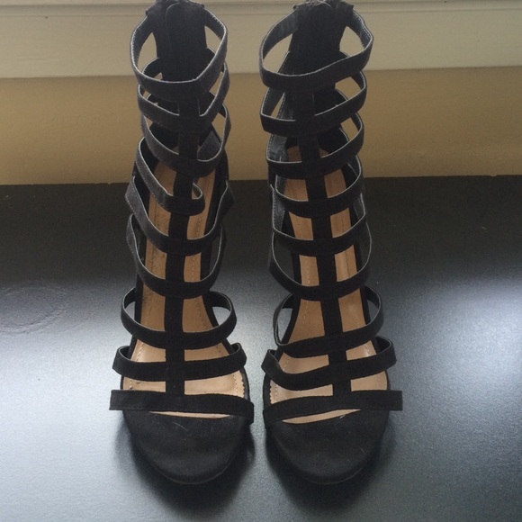 Diba 8.5M Gladiator Black Heels