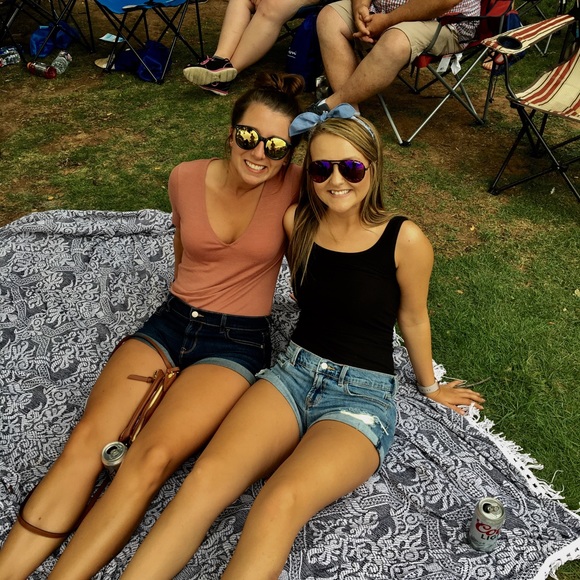 Meet your Posher, Rachael - Picture 2 of 8