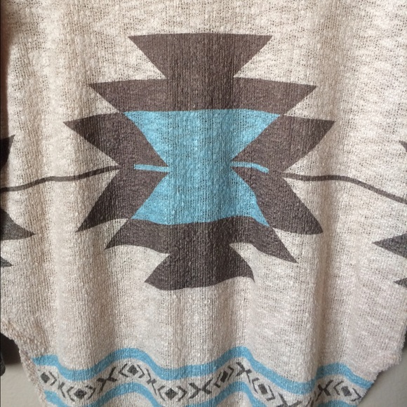 Ivory Aztec Sweater - Picture 2 of 2