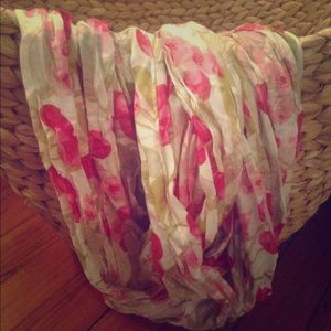 Pretty Petals All Around.