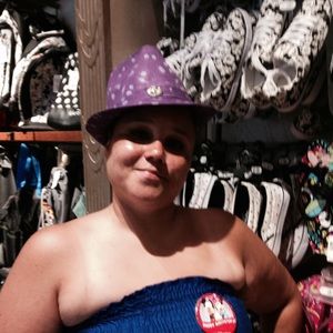 Meet your Posher, Gigi