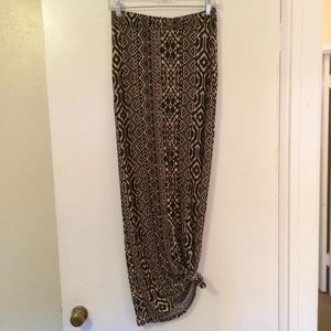 JOLLIE Aztec Maxi Skirt