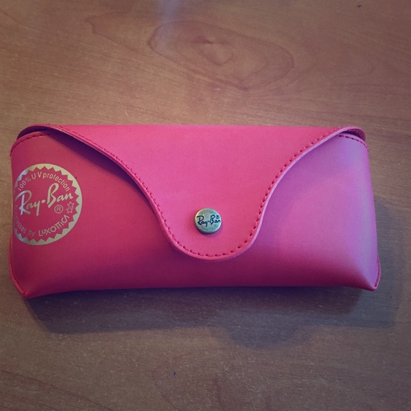 Ray ban unlimited edition case