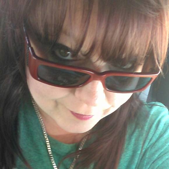 Meet your Posher, Kat