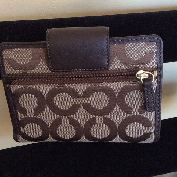 NWOT Coach wallet - Picture 2 of 4