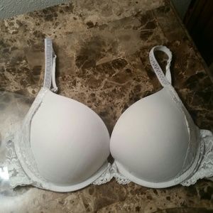 Victoria secret push-up bra