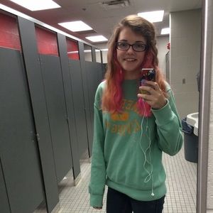 Meet your Posher, Megan