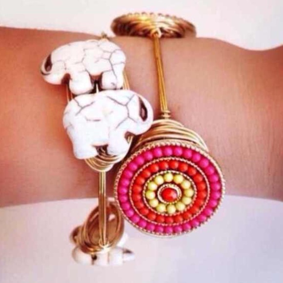 Sydney Elle Jewelry - 🐘 Ivory Elephant Gold Wire Bangle 🐘