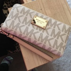 Michael Kors wallet