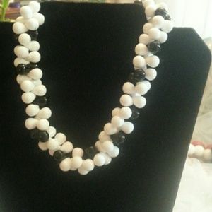 Black and  white Necklace