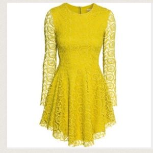 H&M gorgeous lace dress! 💛💛