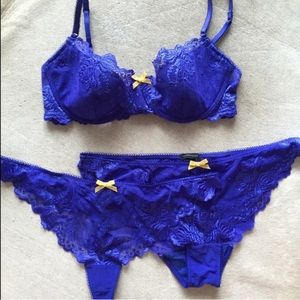 Elle Macpherson Intimates & Sleepwear - Elle Macpherson Intimates set Elle Macpherson Intimates & Sleepwear - Elle Macpherson Intimates set