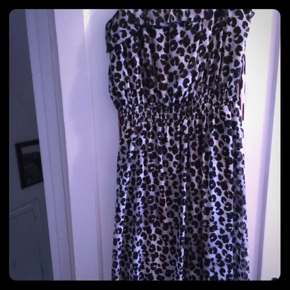 Dresses & Skirts - Sexy Cheetah Maxi Dress 💕