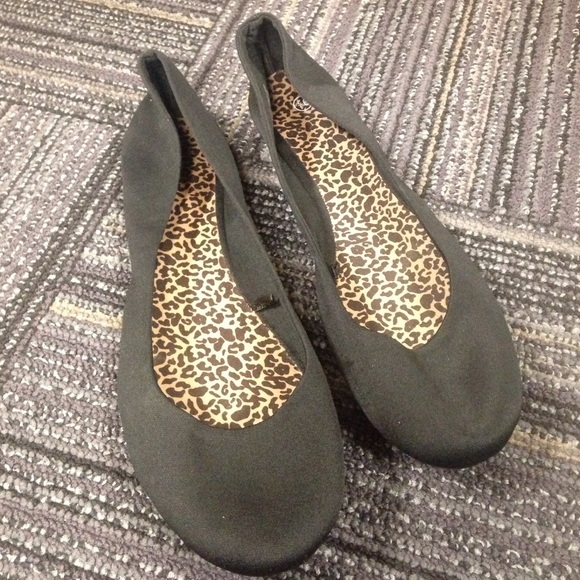 Black Ballet Flats