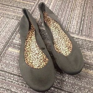 Black Ballet Flats