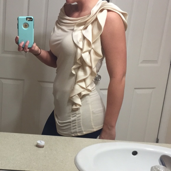 Cream Ruffled blouse - Picture 3 of 3