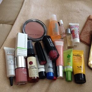 Ipsy make up samples!