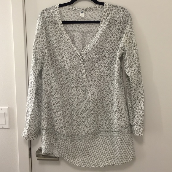 Old navy maternity tunic size medium