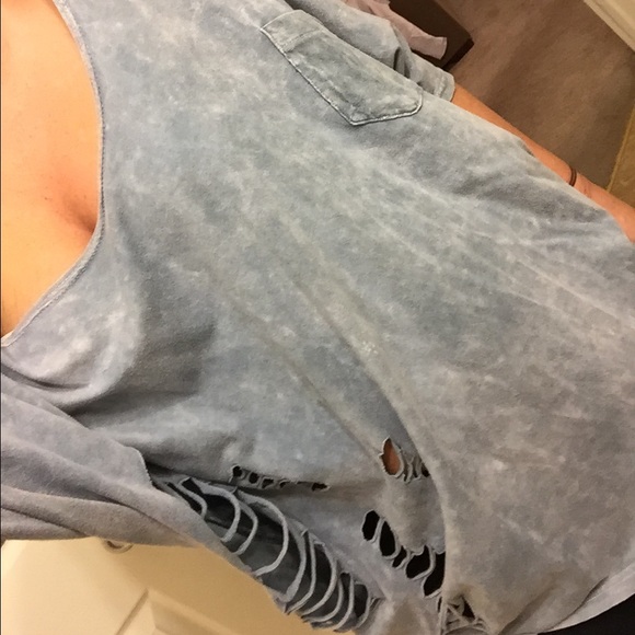 STUDDED RIPPED TIE DIE - Picture 2 of 4